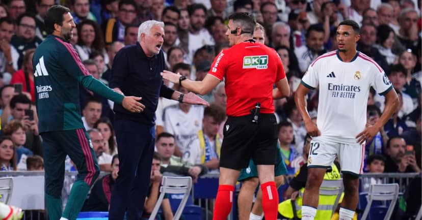 Real Madrid-Villarreal maçı sonrası Jose Mourinho'dan olay protesto!