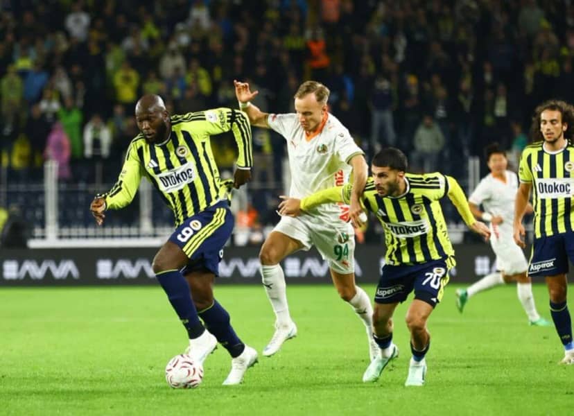 Konyaspor karşısında 20. dakikada penaltı kaçıran Greenwood, Eyüpspor karşısında ise topu filelere göndermişti. İngiliz oyuncu, Alanyaspor karşısında da 18. dakikada penaltı atışından yararlanamadı.