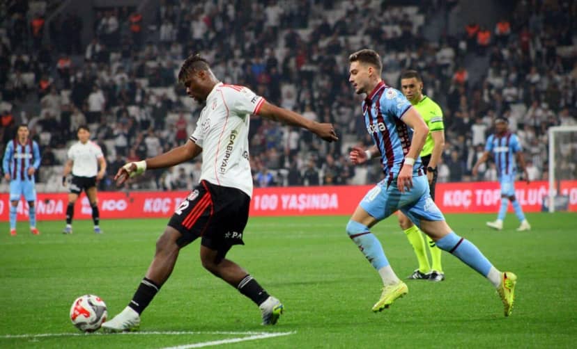 Trendyol Süper Lig'de 8. haftanın kapanış maçında Trabzonspor ile Beşiktaş yarın akşam Trabzon'da karşı karşıya gelecek. Papara Park'ta oynanacak müsabaka, saat 20.00'de başlayacak. Mücadelede hakem Cihan Aydın düdük çalacak.