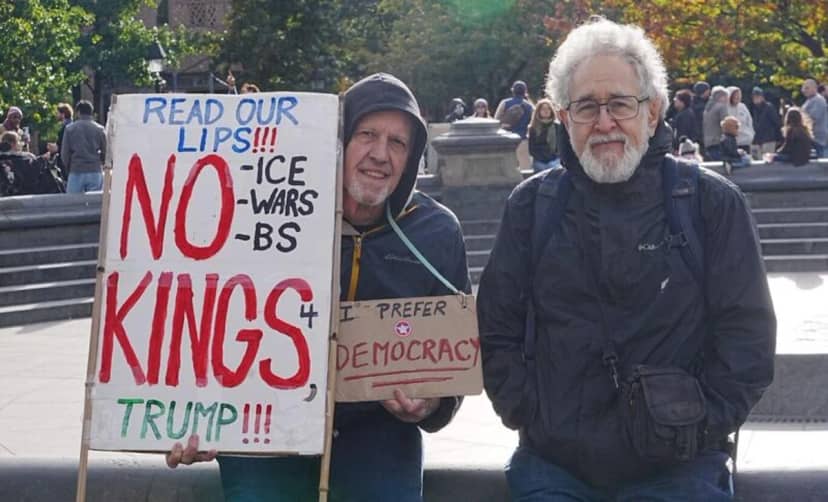 Başkent Washington'dan Los Angeles'a, New York'tan Chicago'ya kadar başta büyük şehirler olmak üzere ülkenin değişik bölgelerinde protestolara katılanlar, bu yıl özellikle 3 Kasım’da yapılacak ara seçimleri gündeme taşıdı.