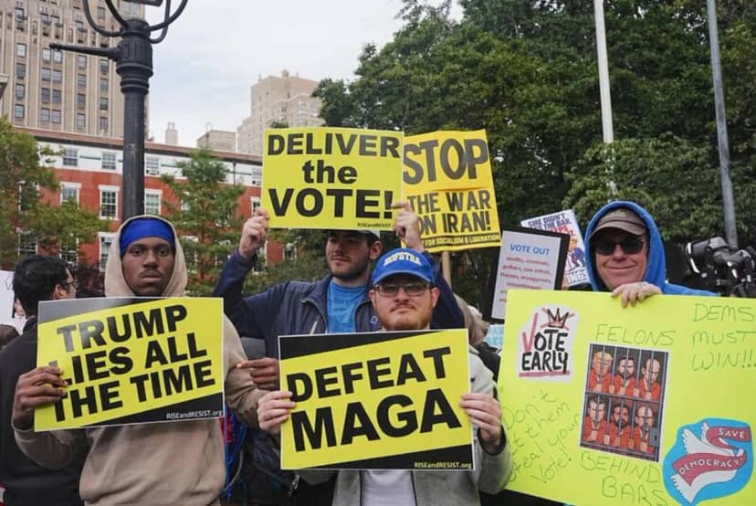 ABD genelinde, "Krallara Hayır (No Kings)" protestolarında bir araya gelenler, Başkan Donald Trump'ın politikalarına yönelik tepkilerini ortaya koydu.
