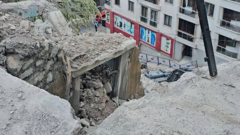 Zonguldak'ta çöken binanın çevresindeki 7 bina tedbiren boşaltıldı — 8. fotoğraf