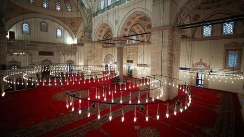 Cuma namazı nasıl kılınır ve kaç rekattır? Diyanet ile Cuma namazı kılınışı — 3. fotoğraf
