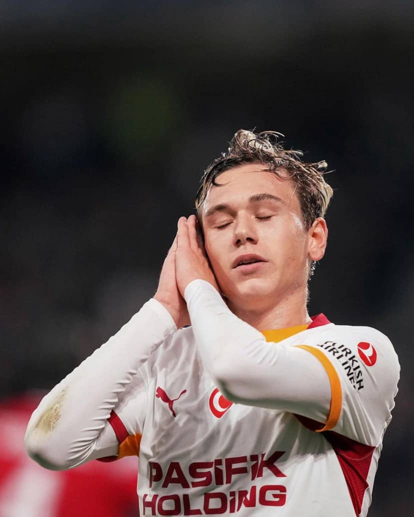 Rus futbolcu Galatasaray'ın bu yaz kadrosuna kattığı oyuncular arasında transfer görüşmeleri doğrudan oyuncunun temsilcisi ve kulüp başkanıyla yapılan tek transfer konumunda.