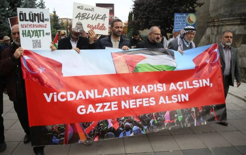 Grup, dua edilmesinin ardından dağıldı.