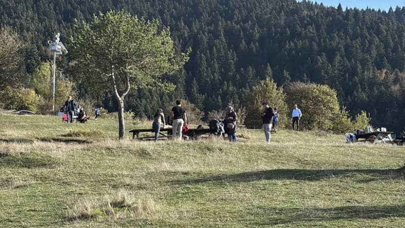 Güneşli havayı fırsat bilen kendini doğaya attı! Sonbahar manzarası büyüledi — 15. fotoğraf