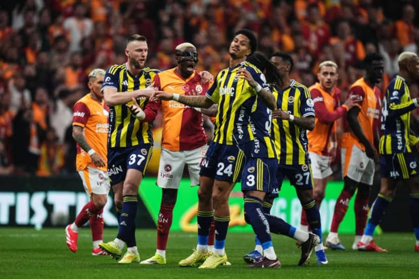 Galatasaray, Trendyol Süper Lig'in 9. haftasında yarın sahasında Fenerbahçe ile karşılaşacak. RAMS Park'taki derbi, saat 21.30'da başlayacak. beIN Sports 1'den canlı yayınlanacak müsabakayı hakem Atilla Karaoğlan görev yapacak.