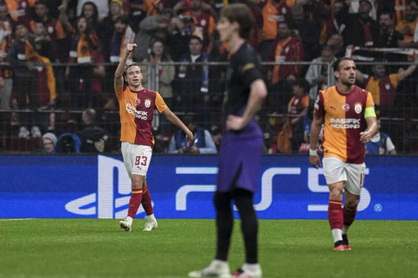 Sarı-kırmızılı formayı tüm kulvarlarda 9 kez giyen Batrakov, bu karşılaşmalarda 2 gol ve 2 asiste imza atarak teknik direktör Okan Buruk'un değişmez isimleri arasında yer aldı.