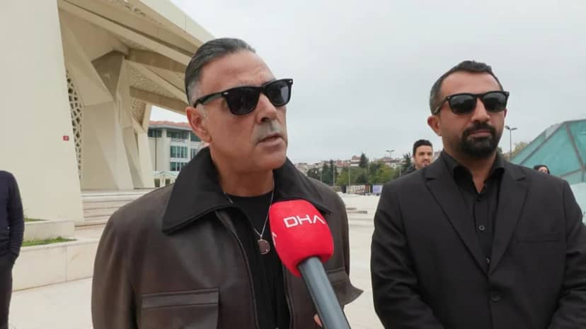 Ünlü sanatçı Nev son yolculuğuna uğurlandı! Gözyaşları sel oldu — 13. fotoğraf