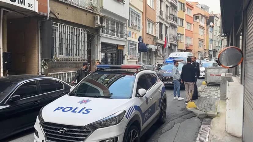 İstanbul'da şüpheli ölüm: Balkondan çatıya geçti, sonrası felaket! — 4. fotoğraf