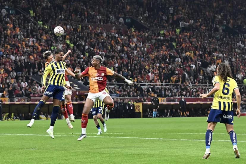 Dev derbide zafer Galatasaray'ın: Fenerbahçe'yi 2-1 mağlup etti! — 37. fotoğraf