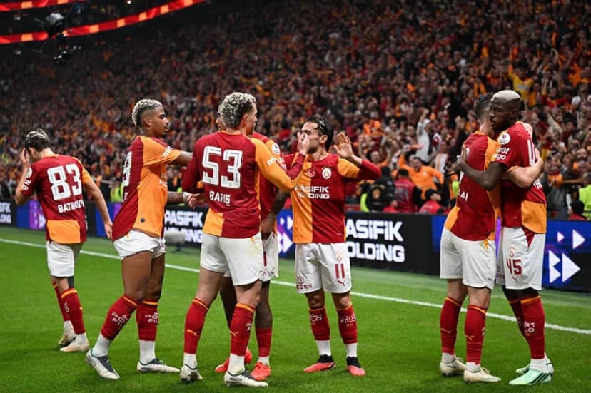 Dev derbide zafer Galatasaray'ın: Fenerbahçe'yi 2-1 mağlup etti! — 74. fotoğraf