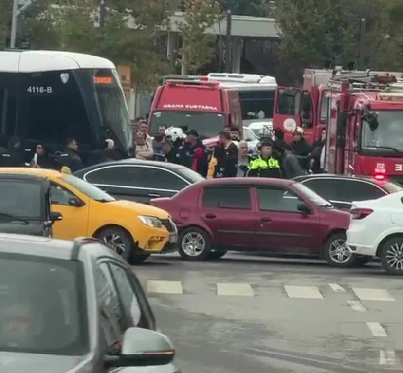 Kocaeli'de tramvay yayalara çarptı: 1 ölü, 1 yaralı — 2. fotoğraf
