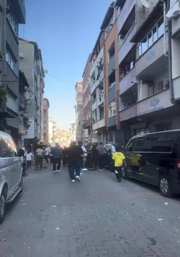 Emniyetteki sorgusunun ardından A.K. adliyeye sevk edilirken, S.Ç. ise savcılık talimatıyla serbest bırakıldı.