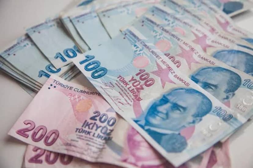 Refah Payı ve Tamamlayıcı Düzenleme Gündemde Türkiye'de 27,5 milyon prim ödeyen çalışan ile 18 milyon emeklinin bulunduğu aktarılan çalışmada, bütçe disiplini korunarak adım atılması hedefleniyor.