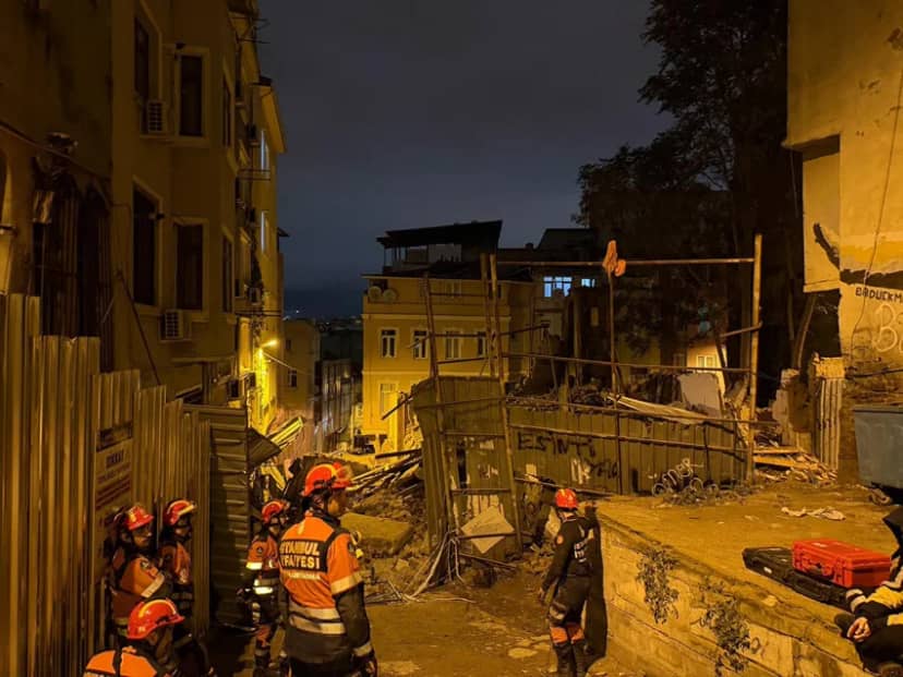 İstanbul'da gece yarısı korku dolu anlar: 5 katlı bina çöktü! — 9. fotoğraf