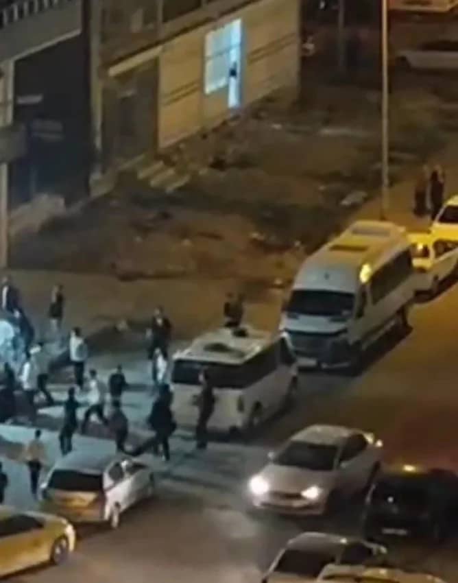 En mutlu günleri zehir oldu: Nişan töreninde ortalık savaş alanına döndü — 3. fotoğraf