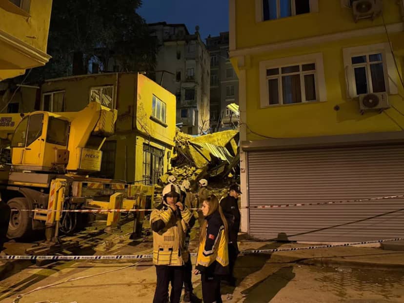İstanbul'da gece yarısı korku dolu anlar: 5 katlı bina çöktü! — 11. fotoğraf
