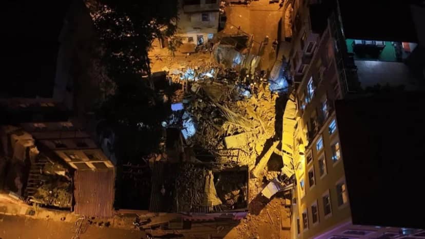 İstanbul'da gece yarısı korku dolu anlar: 5 katlı bina çöktü! — 6. fotoğraf