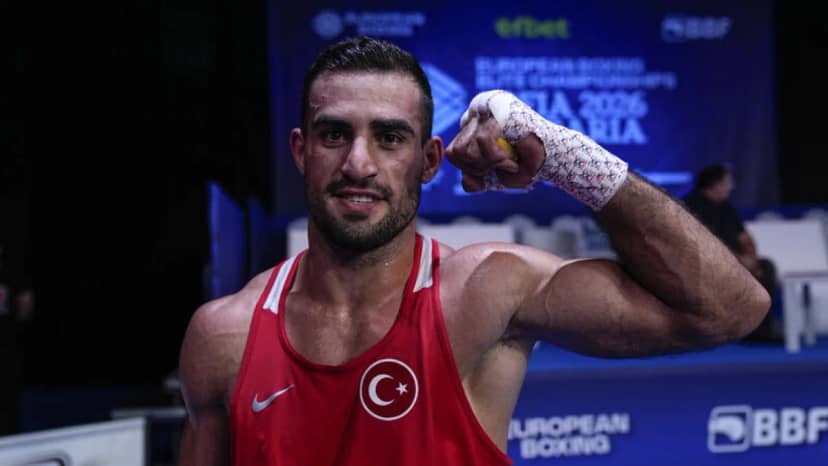 Emrah Yaşar, Avrupa Şampiyonası'nda finale yükseldi