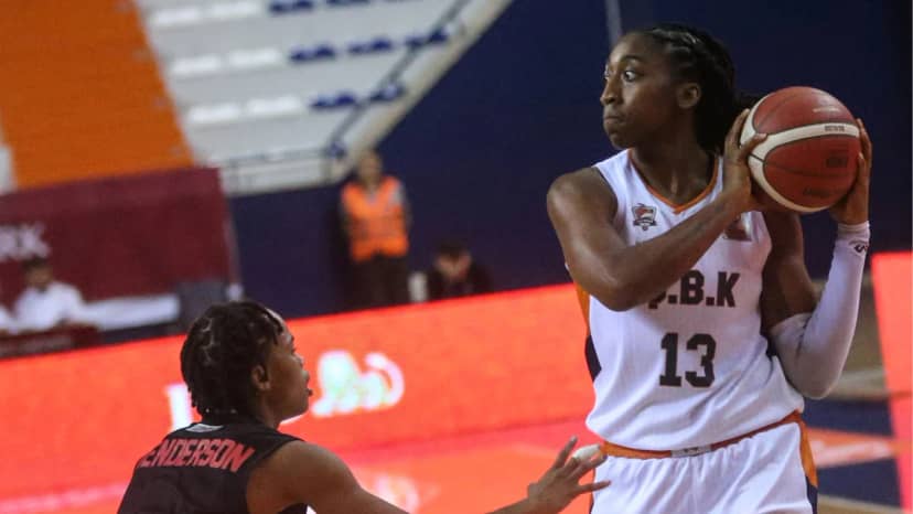 Kuanitra Holingsvorth Fenerbahçe'de