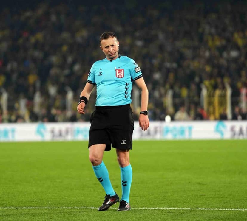 Trendyol Süper Lig'de ilk 6 haftada 4 hakem 4'er maç yönetti