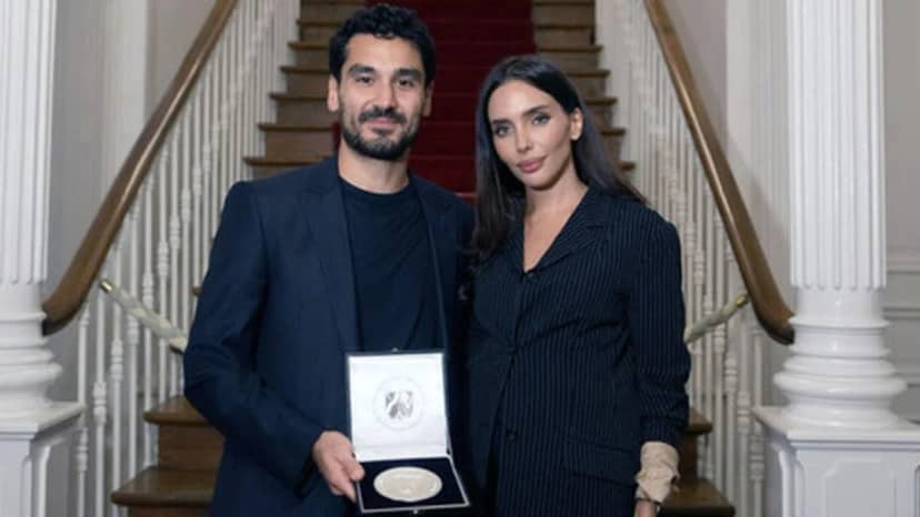 İlkay Gündoğan, Mevlüde Genç Madalyası’nı aldı