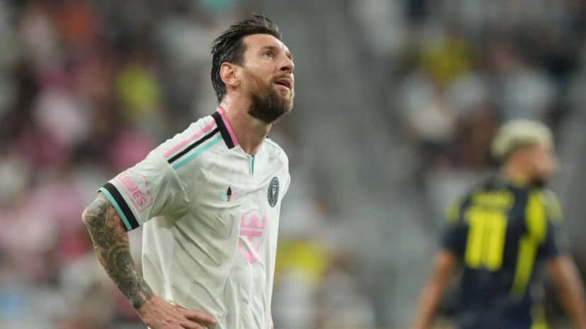 Lionel Messi CD Eldense'yi satın aldı!