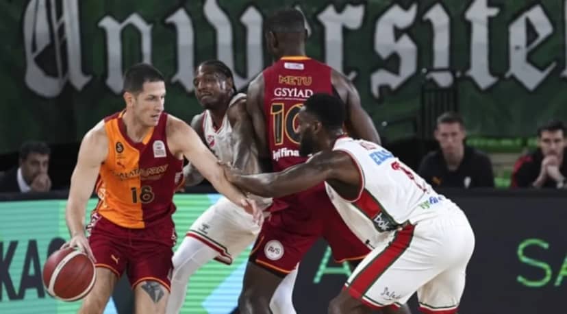 Karşıyaka, Cimbom'u uzatmalarda yıktı