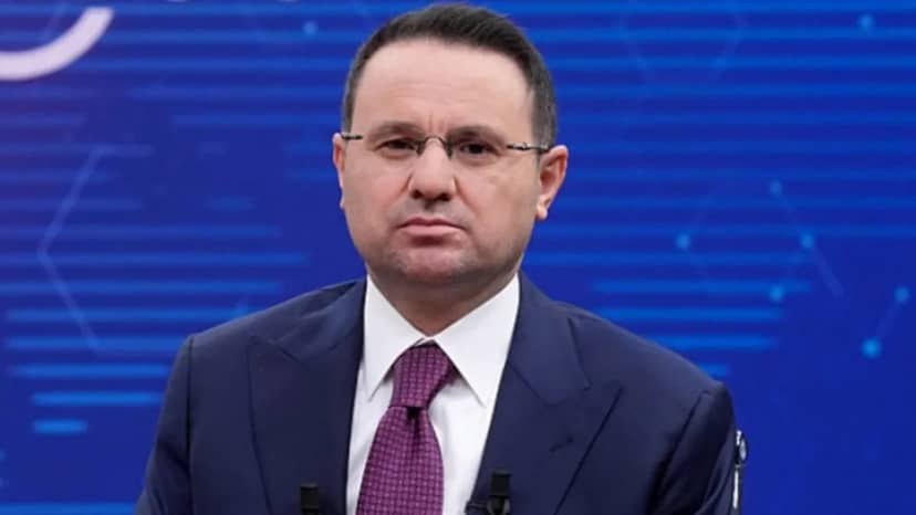 Hakemler özgür değil