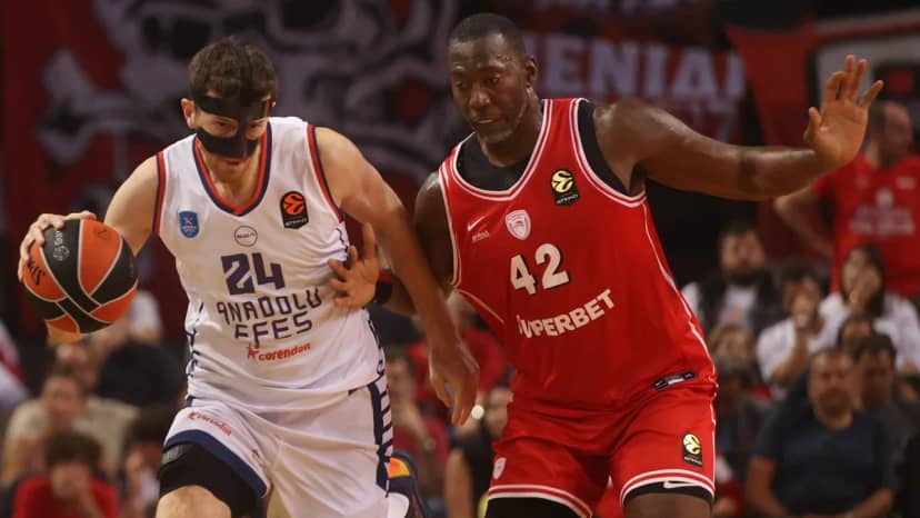 Anadolu Efes, Olympiakos'a kaybetti