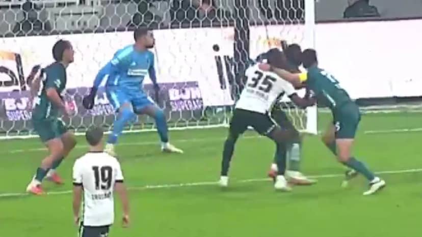Beşiktaş, Kocaelispor maçında penaltı kazandı