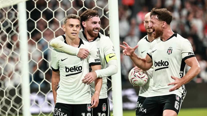 Beşiktaş - Kocaelispor maçının ilk 11'leri