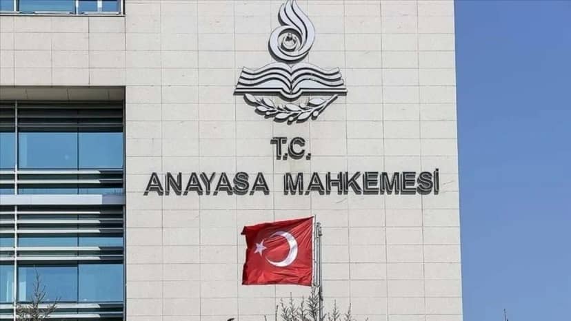 AYM’den Yeni Parti’nin isim değişikliğine ret!
