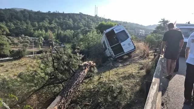 Muğla da trafik kazası! 2 yaralı 1
