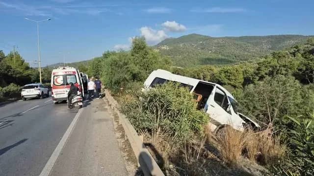 Muğla da trafik kazası! 2 yaralı 4