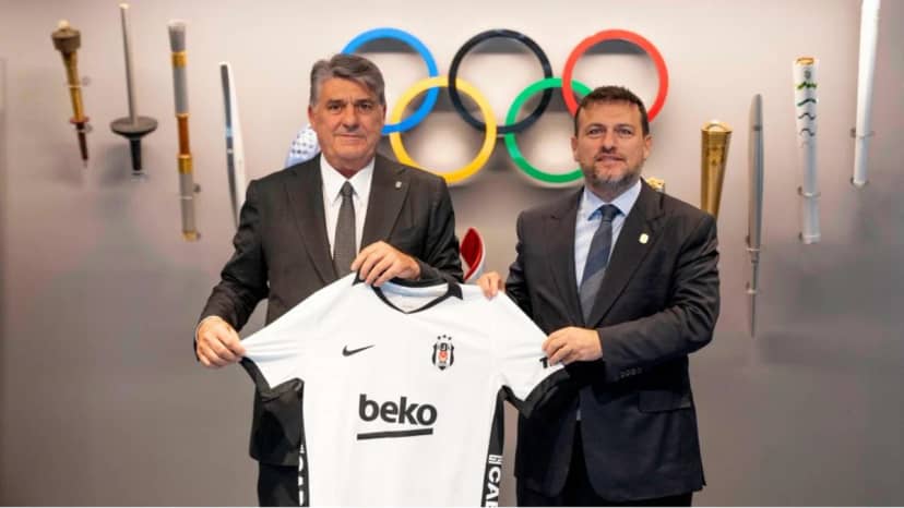 Beşiktaş Başkanı Serdal Adalı'dan, TMOK Başkanı Veli Ozan Çakır'a ziyaret