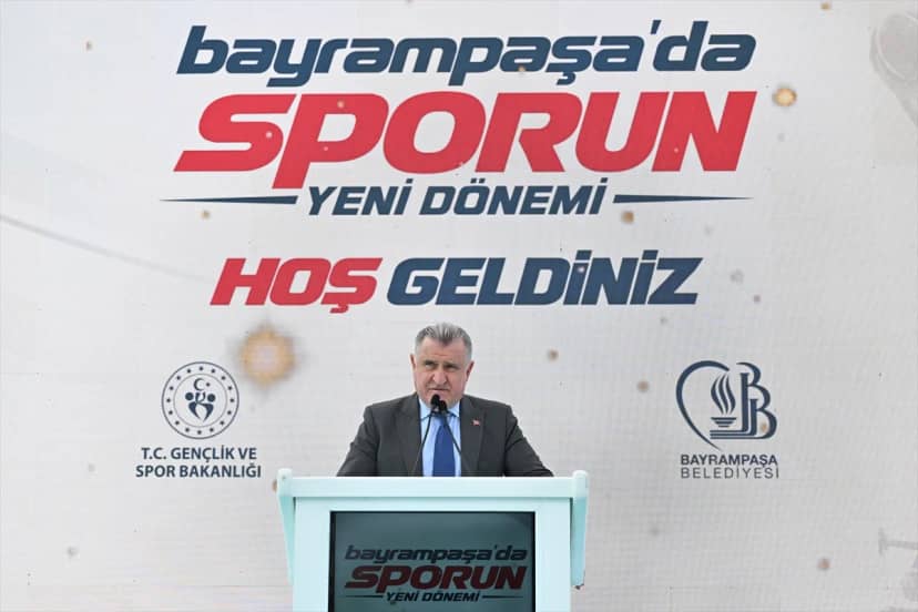 Bakan Bak, Bayrampaşa'da 5 spor tesisi için 1 milyar 150 milyon liralık yatırımı duyurdu
