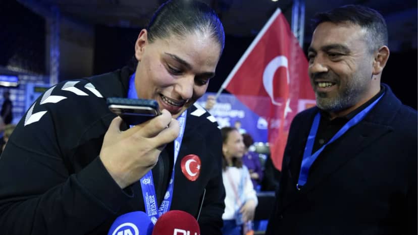 Cumhurbaşkanı Recep Tayyip Erdoğan'dan Havvanur Kethüda'ya tebrik telefonu
