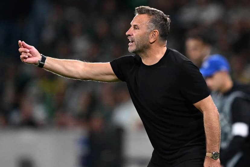 Galatasaray'da taşlar yerinden oynuyor! Okan Buruk'tan ezber bozan karar