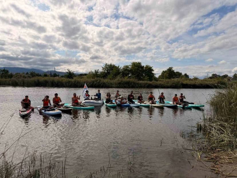 Samsun 19 Mayıs'ta SUP ve kano sporcuları su yüzeyi ve kıyıda çevre temizliği yaptı