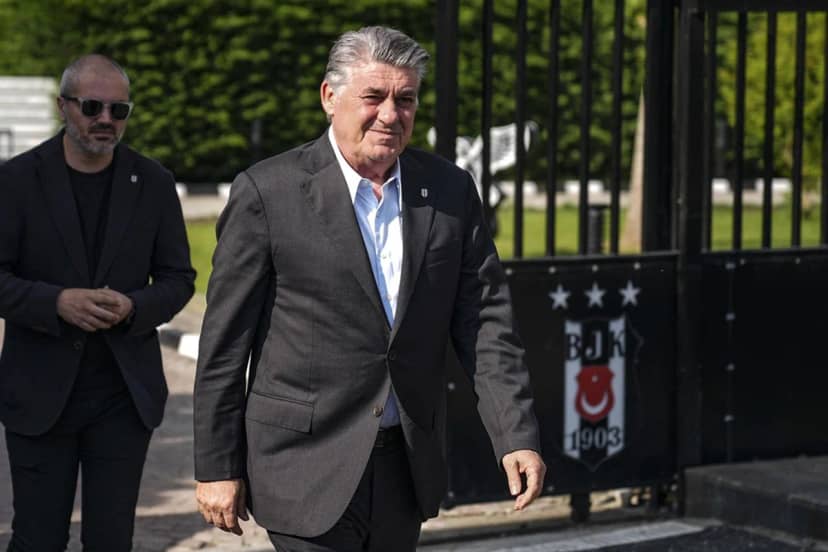 Serdal Adalı, yeni orta saha transferini duyurdu: Sülalesini İstanbul'a getirdim