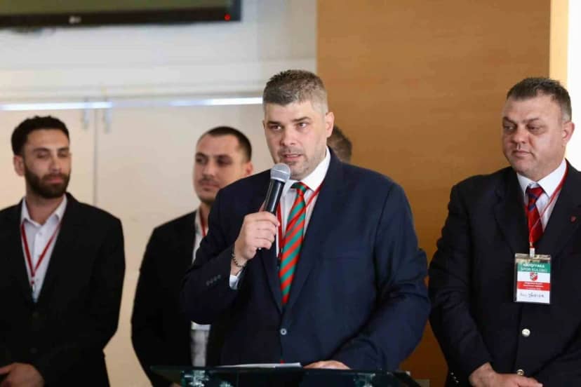 Karşıyaka'da Basatemür'le yollar ayrıldı, takımın başına Zafer Uysal getirildi