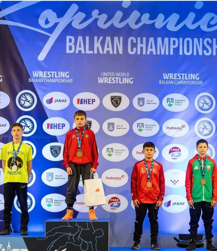 Anzor Yasin, U15 Grekoromen Güreş Balkan Şampiyonası'nda bronz madalya kazandı