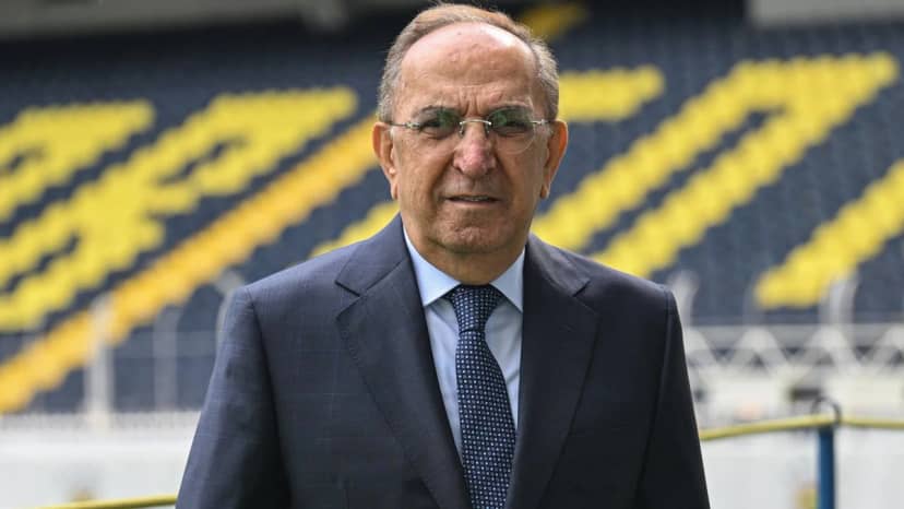 Nihat Özbağı: Stat projesinin 1 milyon dolarlık proje bedelini üstleneceğim