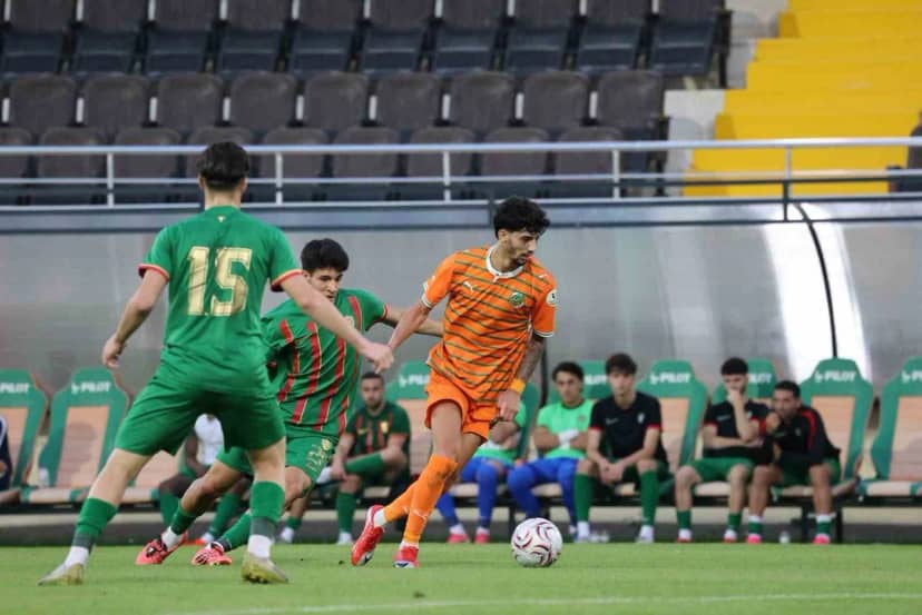 Corendon Alanyaspor, Amed Sportif Faaliyetler'i 4-0 yendi; Kaya hat-trick yaptı