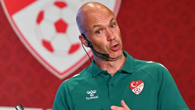 Süper Lig maçlarının hakemlerini atayacak Anthony Taylor'a statü engeli
