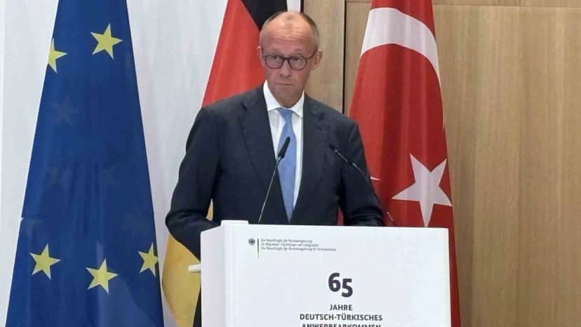 Almanya Başbakanı Merz'den Türklere övgü: Refahımızın altyapısını onlar oluşturdu