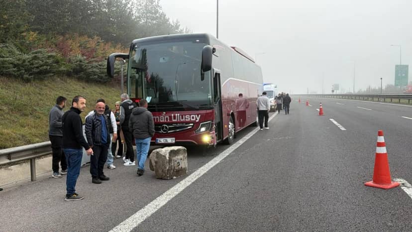 Bolu'da sis nedeniyle Anadolu Otoyolu'nda zincirleme kazada 2 kişi yaralandı