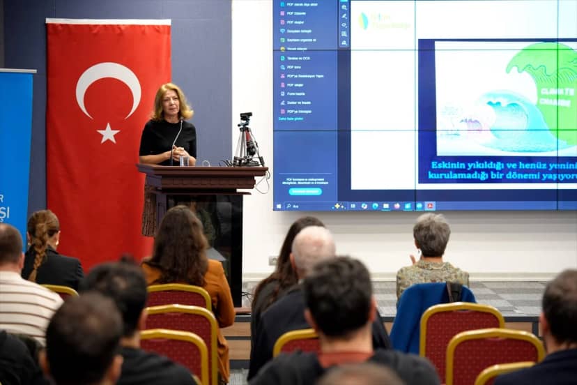 COP31 öncesi Eskişehir'de panelde yeşil dönüşüm ve iklim finansmanı ele alındı